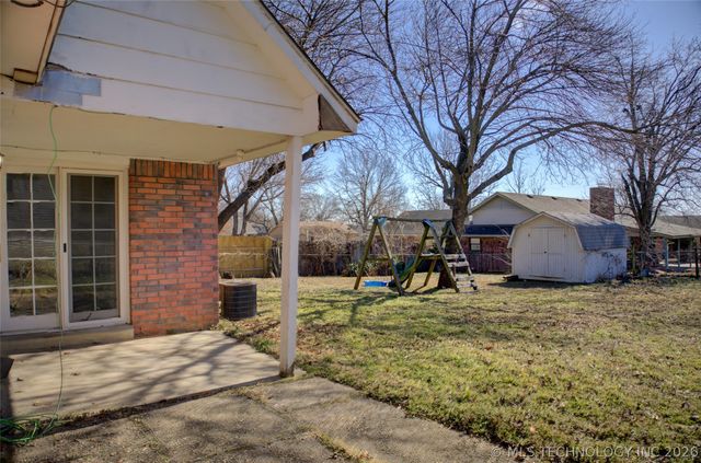 306 E 17th Street, Owasso, OK 74055