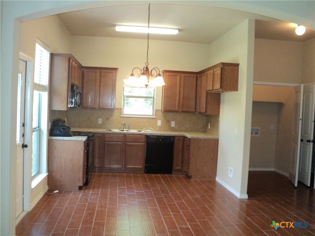1109 Brown Rock Drive, New Braunfels, TX 78130