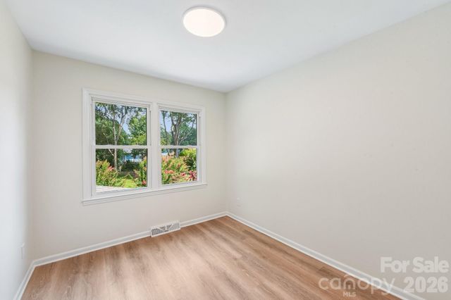 318 Red Roan Place, Charlotte, NC 28215