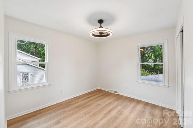 318 Red Roan Place, Charlotte, NC 28215