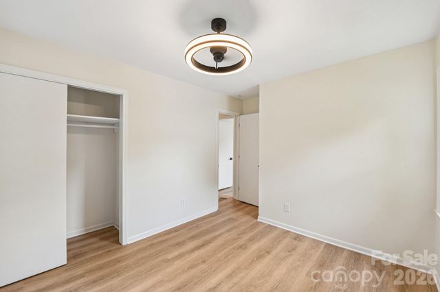318 Red Roan Place, Charlotte, NC 28215