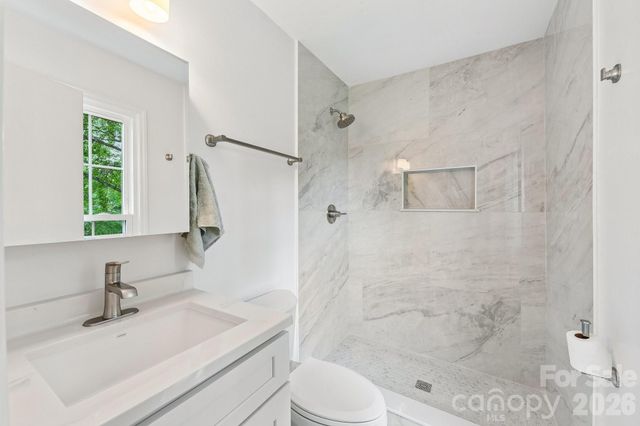 318 Red Roan Place, Charlotte, NC 28215
