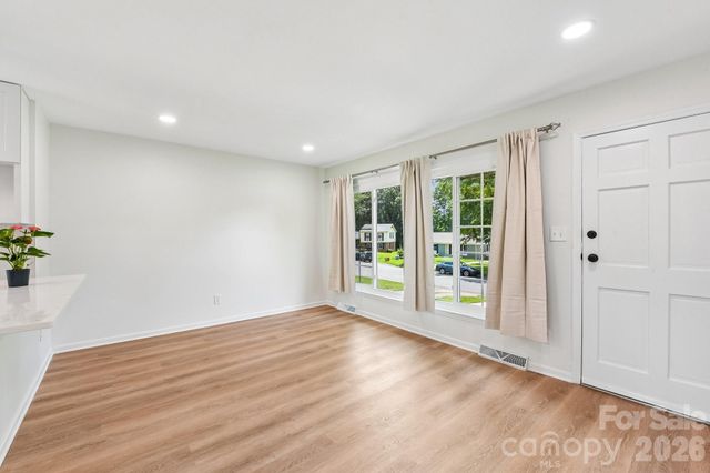 318 Red Roan Place, Charlotte, NC 28215