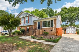 318 Red Roan Place, Charlotte, NC 28215