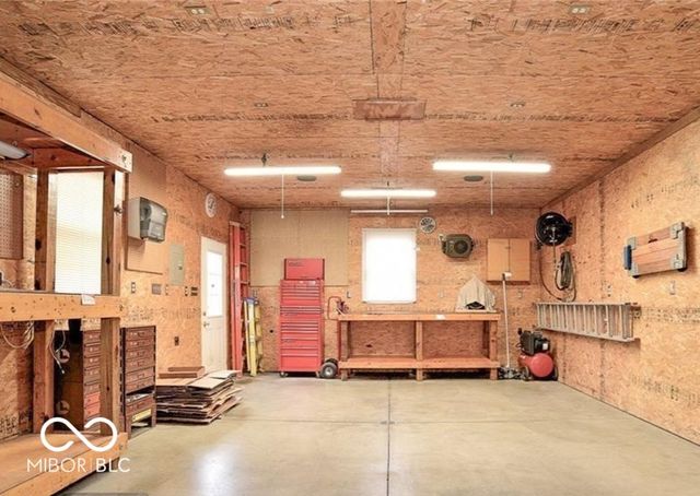 535 Montrose Court, Indianapolis, IN 46234