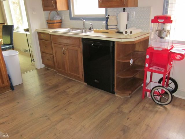 535 Montrose Court, Indianapolis, IN 46234