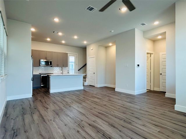 760 W Bedford Euless Road 218, Hurst, TX 76053