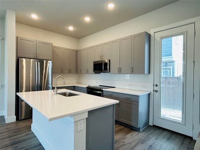 760 W Bedford Euless Road 218, Hurst, TX 76053