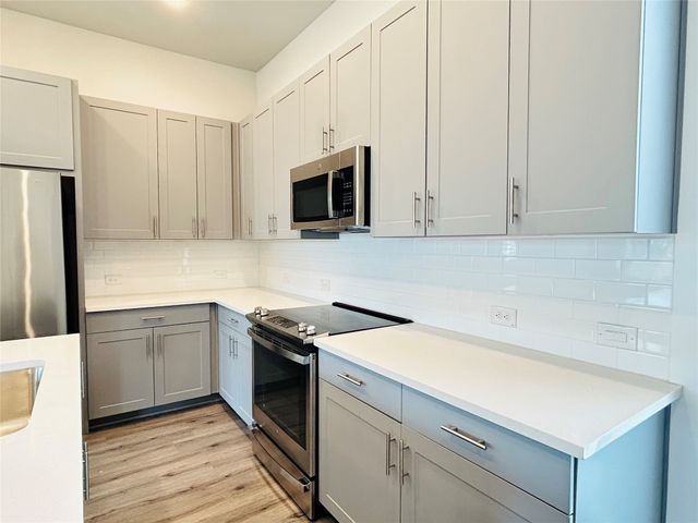760 W Bedford Euless Road 218, Hurst, TX 76053