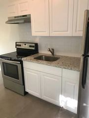 2600 NE 205th Street 2, Miami, FL 33180