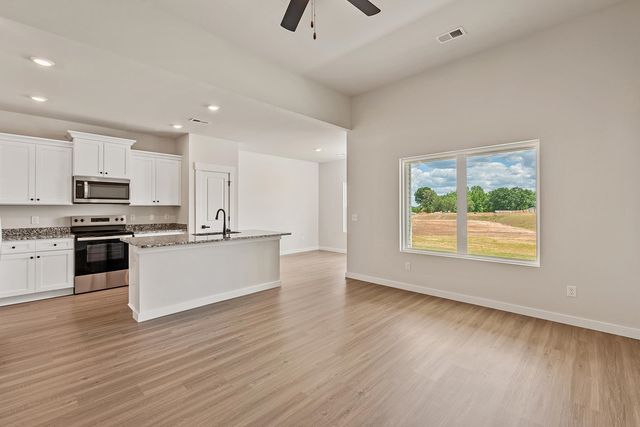 1085 Mossy Oak Drive, Moore, SC 29369