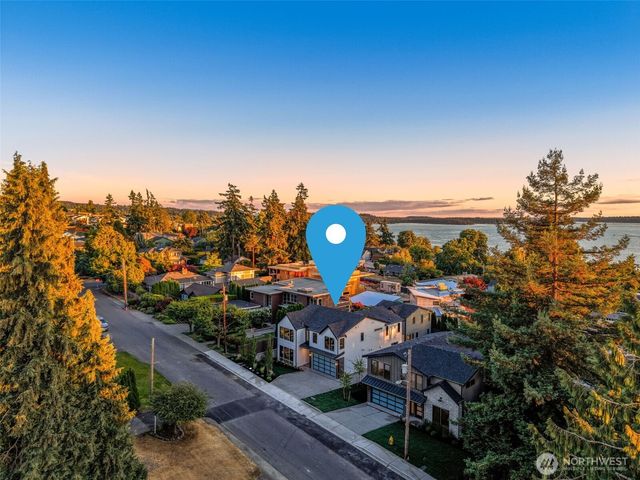 615 & 617 13th Avenue W, Kirkland, WA 98033