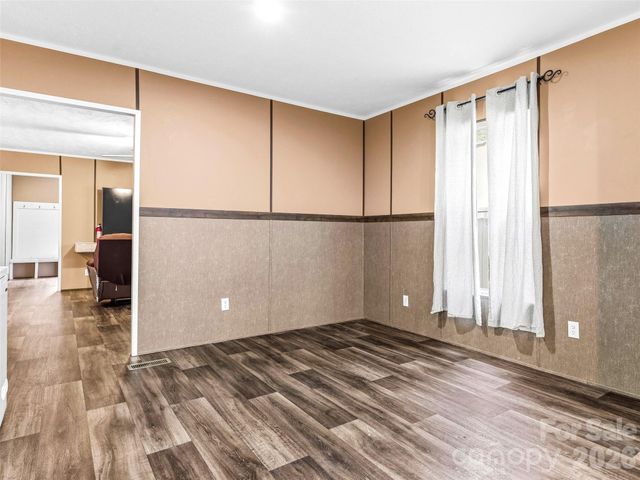 395 Old US 19 23 Highway, Candler, NC 28715