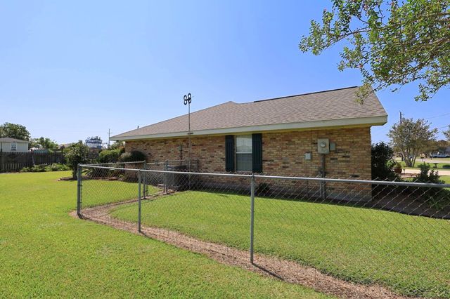 208 Gemini Street, Larose, LA 70373