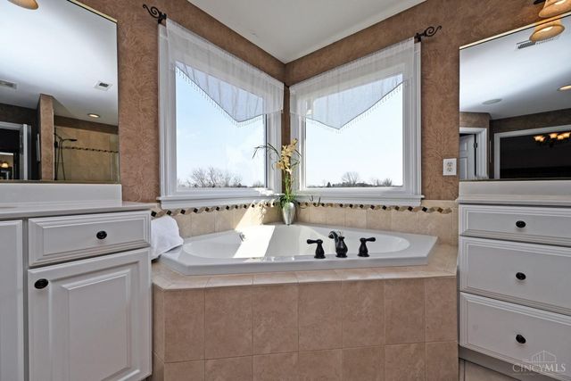 6323 Tarton Fields Lane, Mason, OH 45040