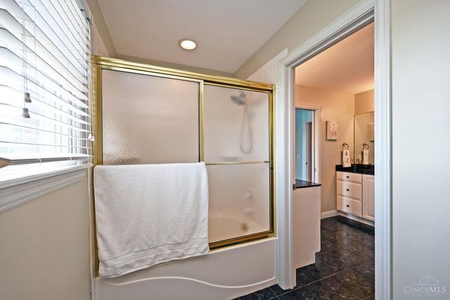 6323 Tarton Fields Lane, Mason, OH 45040