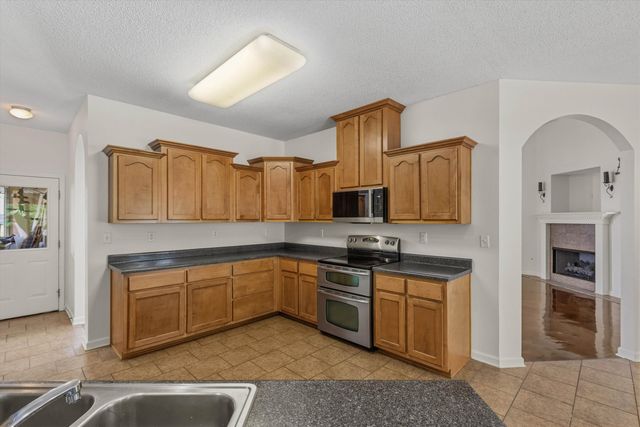 3671 HAYNES RD, Bartlett, TN 38133