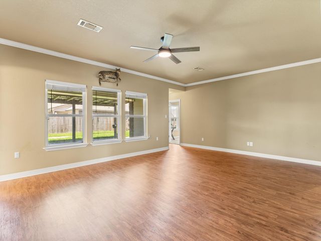 4804 Stingray Drive, Bay City, TX 77414