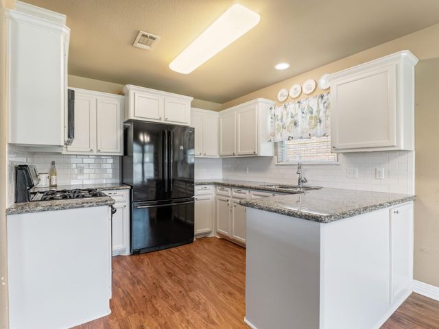 4804 Stingray Drive, Bay City, TX 77414
