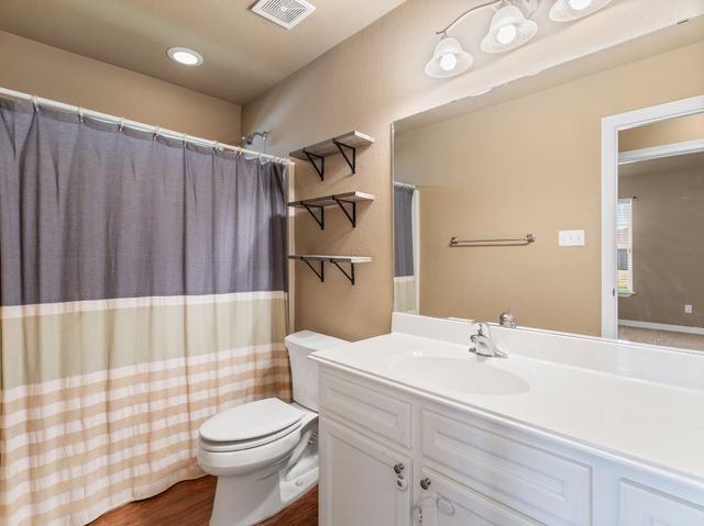 4804 Stingray Drive, Bay City, TX 77414