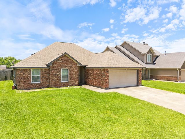4804 Stingray Drive, Bay City, TX 77414