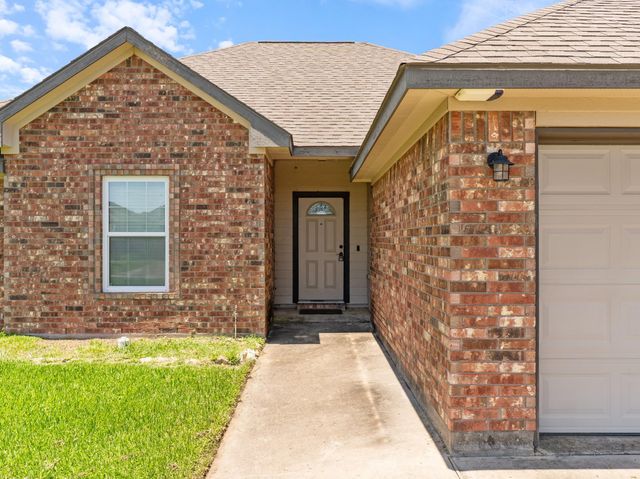 4804 Stingray Drive, Bay City, TX 77414