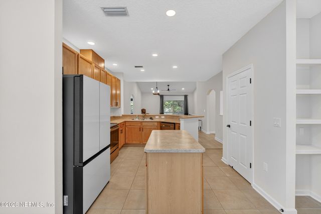 5663 GREENLAND Road 1304, Jacksonville, FL 32258