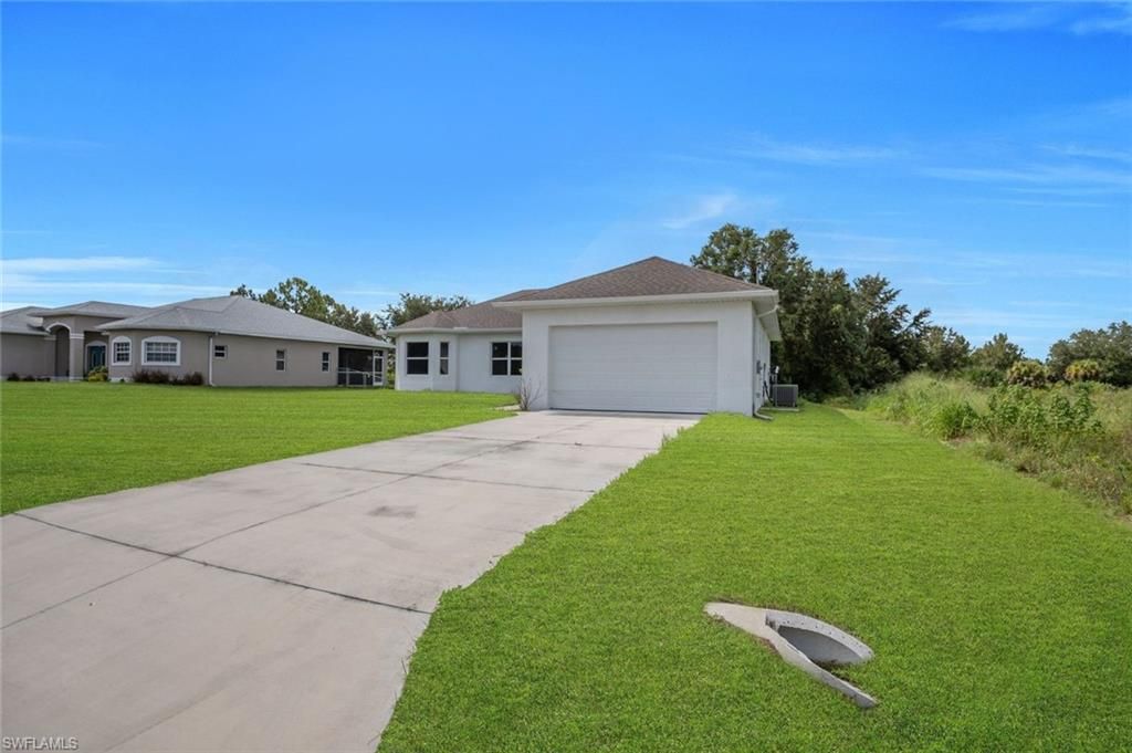 856 William Denver ST, LEHIGH ACRES, FL 33974 — photo 2