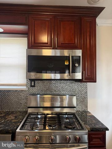 425 KENNEDY ST NE, Washington, DC 20011