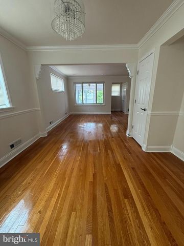 425 KENNEDY ST NE, Washington, DC 20011