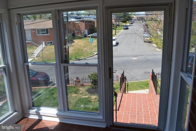 425 KENNEDY ST NE, Washington, DC 20011