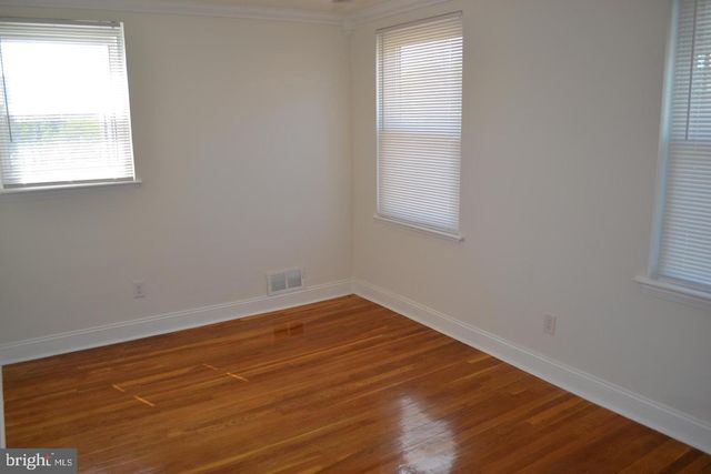 425 KENNEDY ST NE, Washington, DC 20011