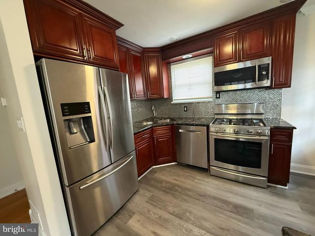 425 KENNEDY ST NE, Washington, DC 20011