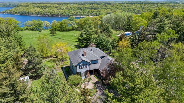 4099 Penfield Court S, Afton, MN 55001