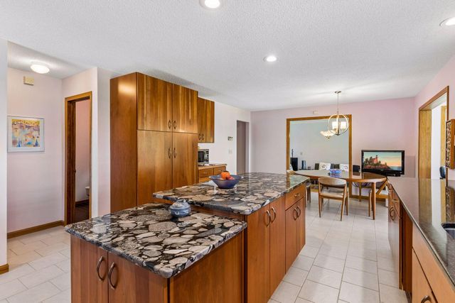 4099 Penfield Court S, Afton, MN 55001