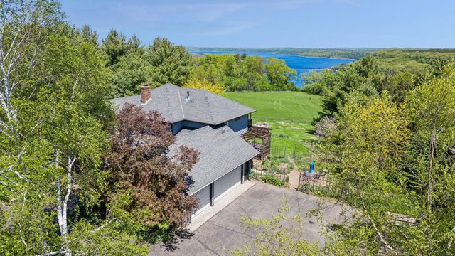 4099 Penfield Court S, Afton, MN 55001