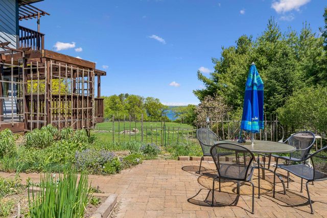 4099 Penfield Court S, Afton, MN 55001
