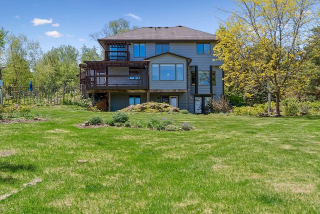 4099 Penfield Court S, Afton, MN 55001