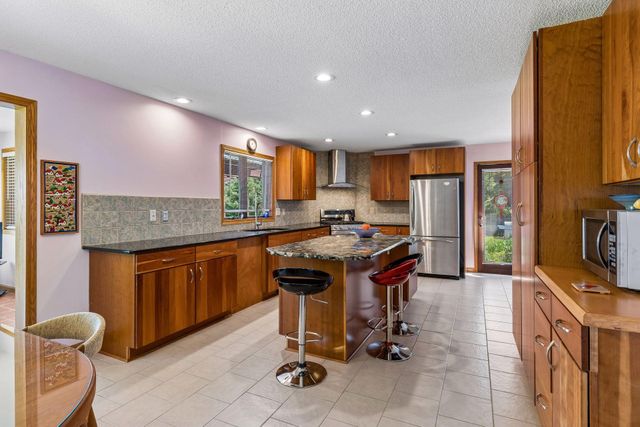 4099 Penfield Court S, Afton, MN 55001