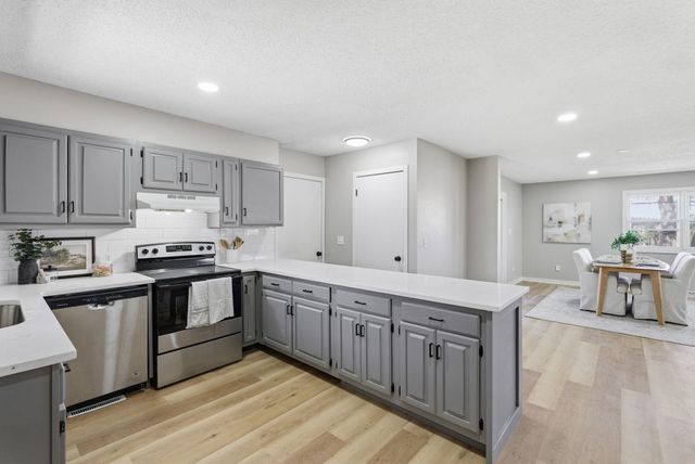 8208 E Grail, Wichita, KS 67207