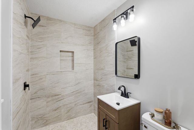 8208 E Grail, Wichita, KS 67207