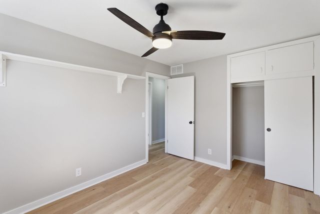 8208 E Grail, Wichita, KS 67207