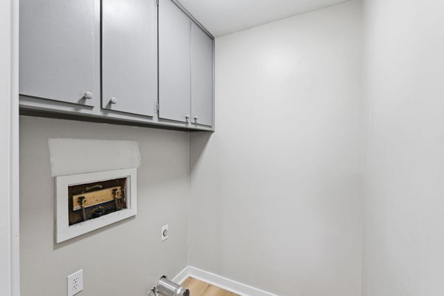 8208 E Grail, Wichita, KS 67207