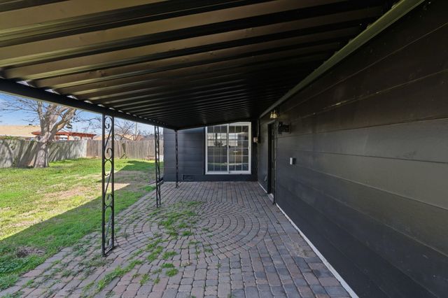 8208 E Grail, Wichita, KS 67207