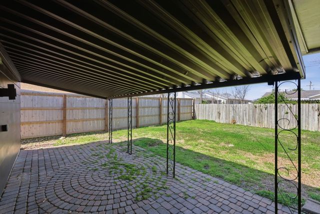 8208 E Grail, Wichita, KS 67207