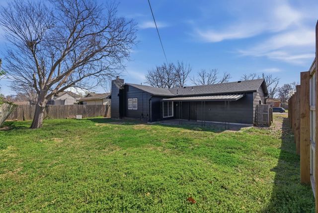 8208 E Grail, Wichita, KS 67207