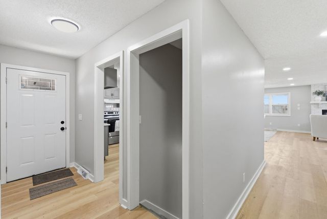 8208 E Grail, Wichita, KS 67207