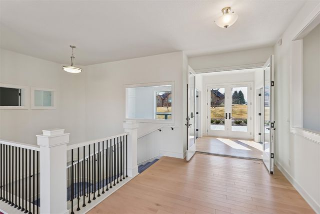 1863 Glen Oaks Drive, West Des Moines, IA 50266