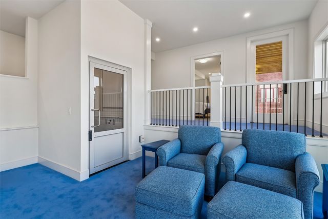 1863 Glen Oaks Drive, West Des Moines, IA 50266