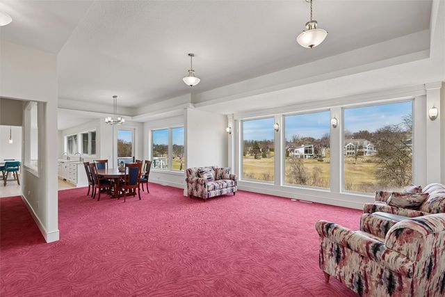 1863 Glen Oaks Drive, West Des Moines, IA 50266